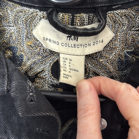 Embroidered Black Jean Jacket size XS - Picture 7 of 10